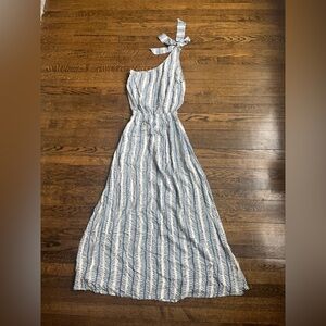 Skemo One-Shoulder Blue and White Dress